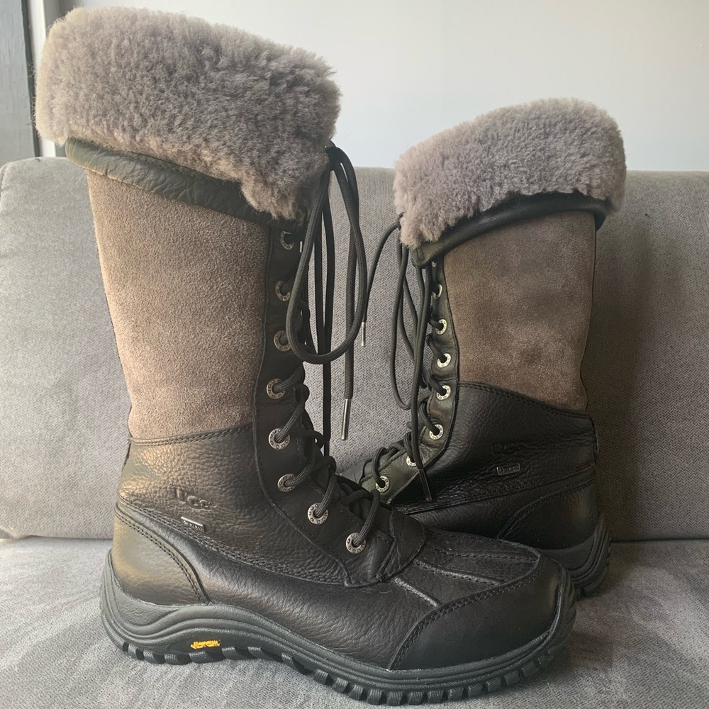 AMAZING UGG Black Leather Grey Suede Boots